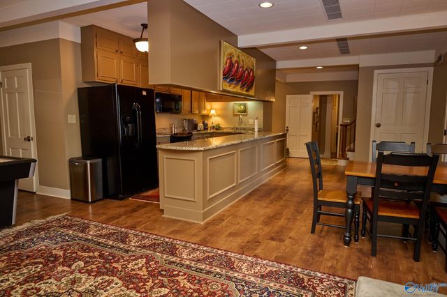 2003 Big Cove Road SE, Huntsville, AL 35801