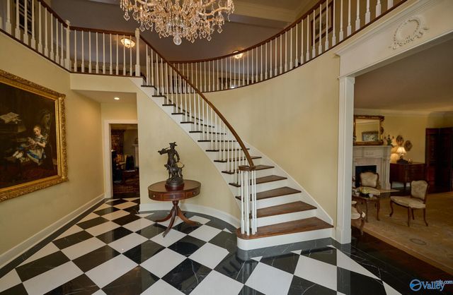 2003 Big Cove Road SE, Huntsville, AL 35801