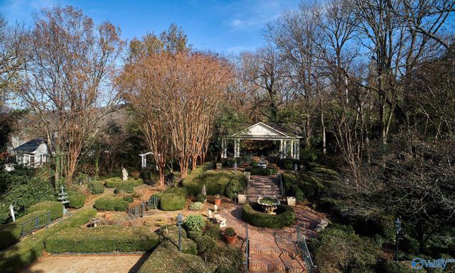 2003 Big Cove Road SE, Huntsville, AL 35801