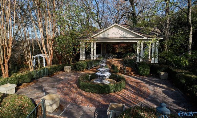 2003 Big Cove Road SE, Huntsville, AL 35801