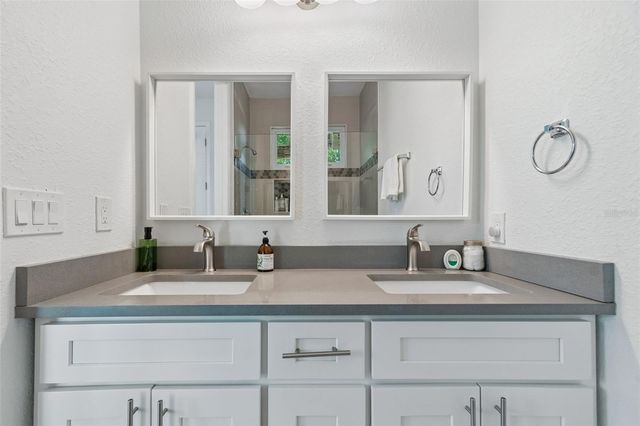 2113 W CASS STREET 2, Tampa, FL 33606