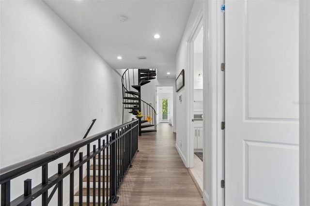 2113 W CASS STREET 2, Tampa, FL 33606