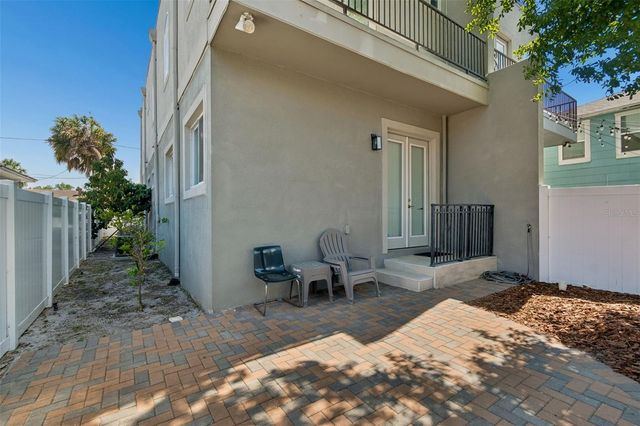 2113 W CASS STREET 2, Tampa, FL 33606