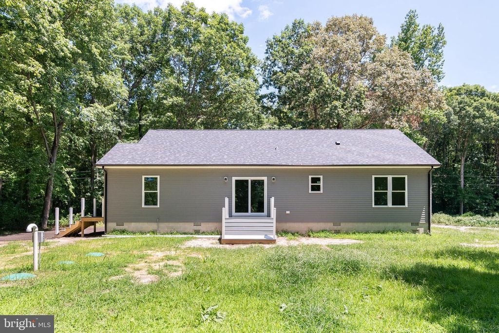 Image 20 of property listing at 14228 OAKLEY RD, Ellendale, DE 19941