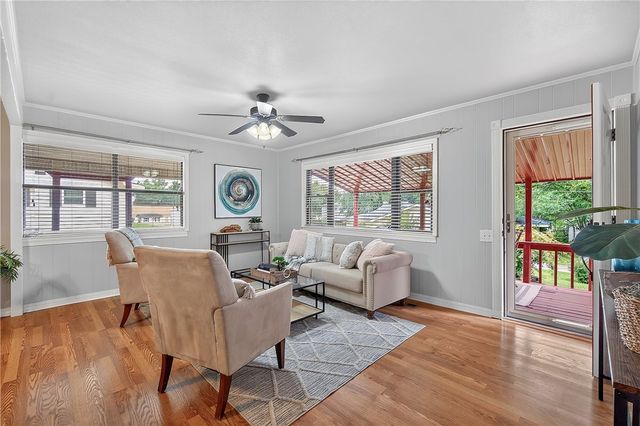 156 N Maple, Cave Springs, AR 72718