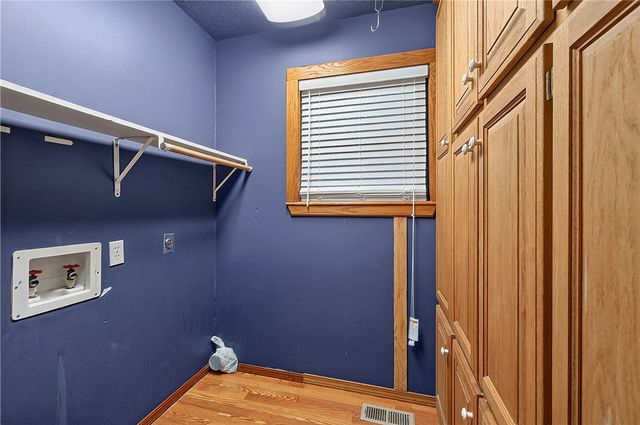 156 N Maple, Cave Springs, AR 72718