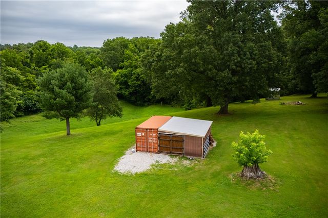 156 N Maple, Cave Springs, AR 72718