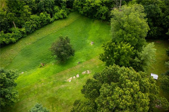 156 N Maple, Cave Springs, AR 72718