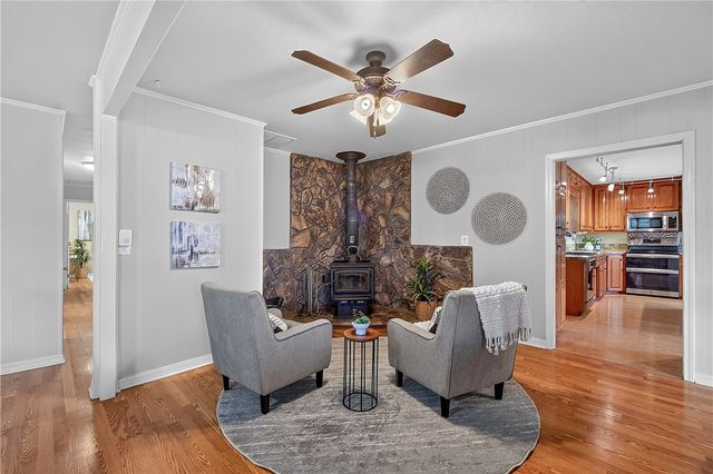 156 N Maple, Cave Springs, AR 72718