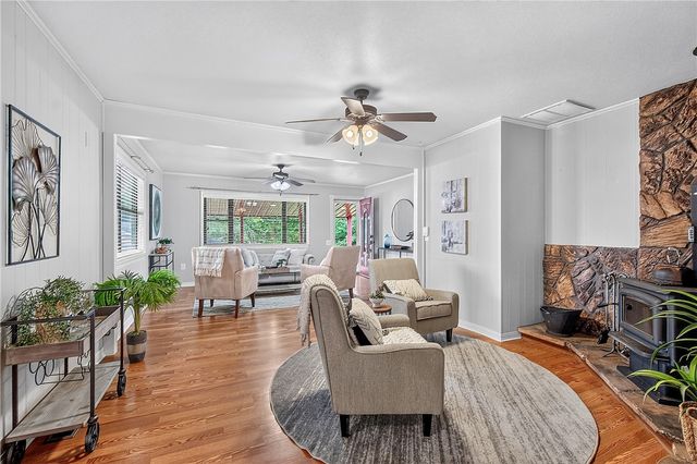 156 N Maple, Cave Springs, AR 72718