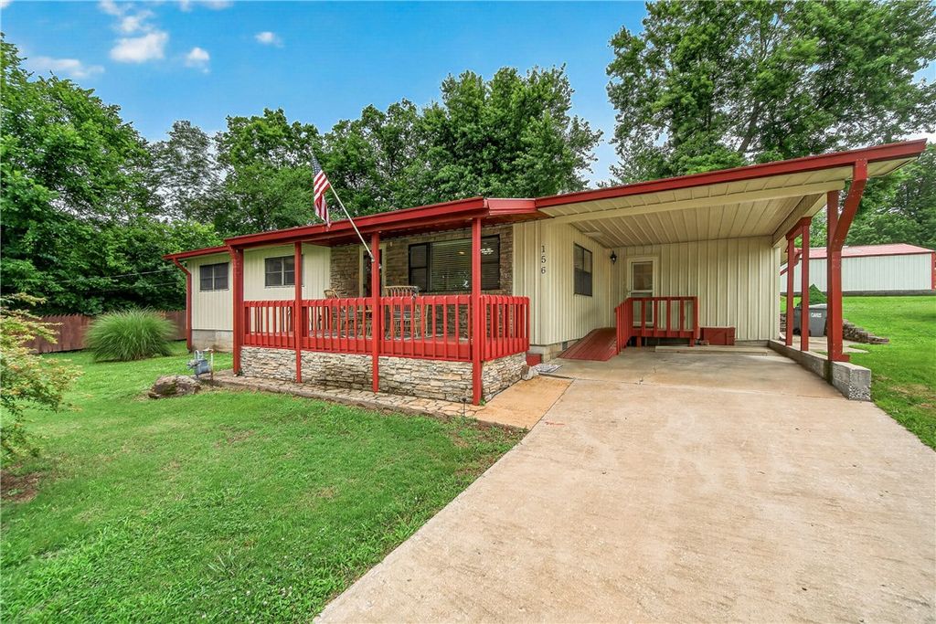 156 N Maple, Cave Springs, AR 72718