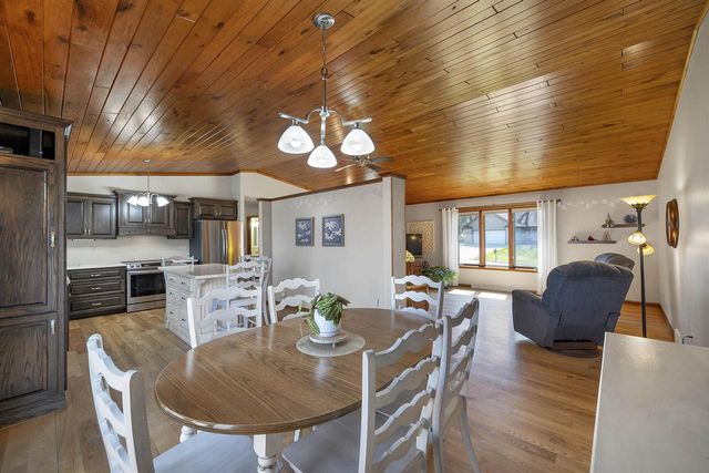 371 WESLEY AVENUE, Green Bay, WI 54302