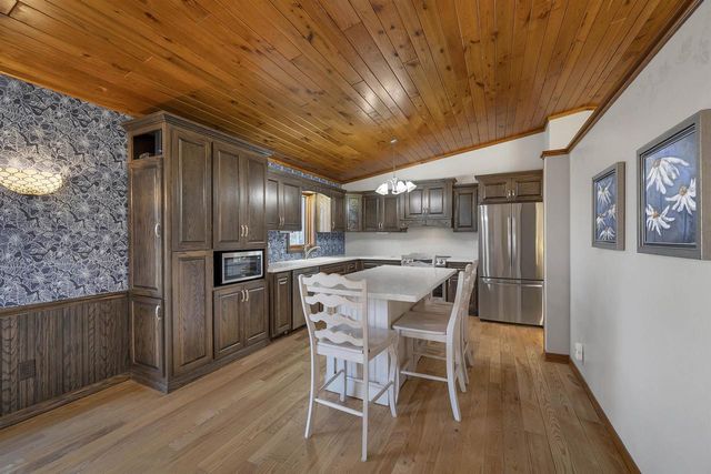 371 WESLEY AVENUE, Green Bay, WI 54302