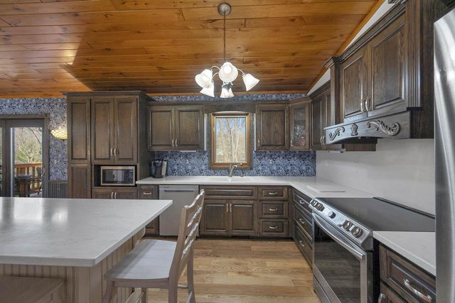 371 WESLEY AVENUE, Green Bay, WI 54302
