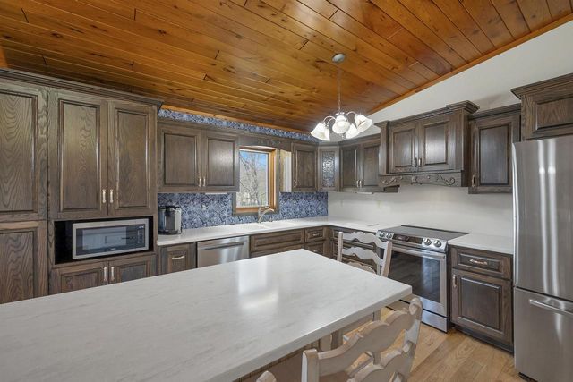 371 WESLEY AVENUE, Green Bay, WI 54302
