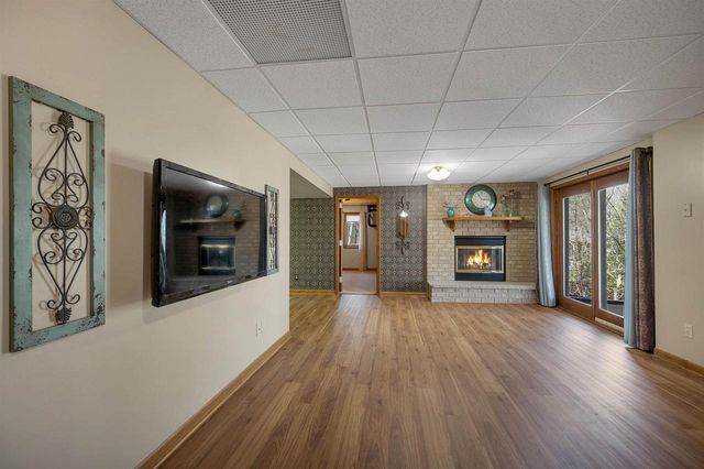 371 WESLEY AVENUE, Green Bay, WI 54302