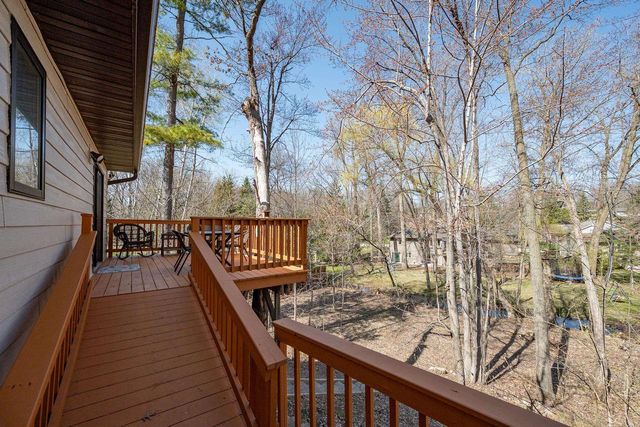 371 WESLEY AVENUE, Green Bay, WI 54302