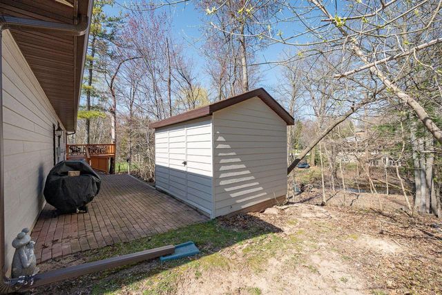371 WESLEY AVENUE, Green Bay, WI 54302