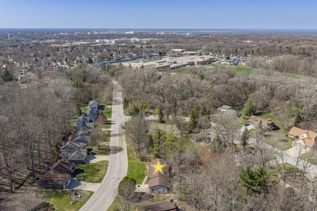 371 WESLEY AVENUE, Green Bay, WI 54302