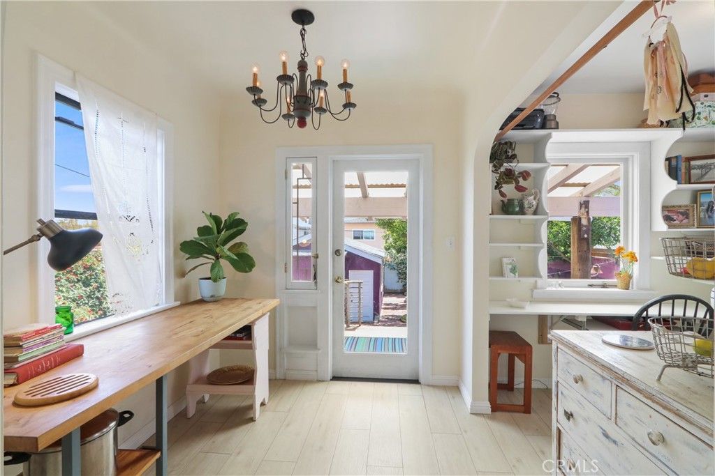 Image 11 of property listing at 1055 W 17th, San Pedro, CA 90731