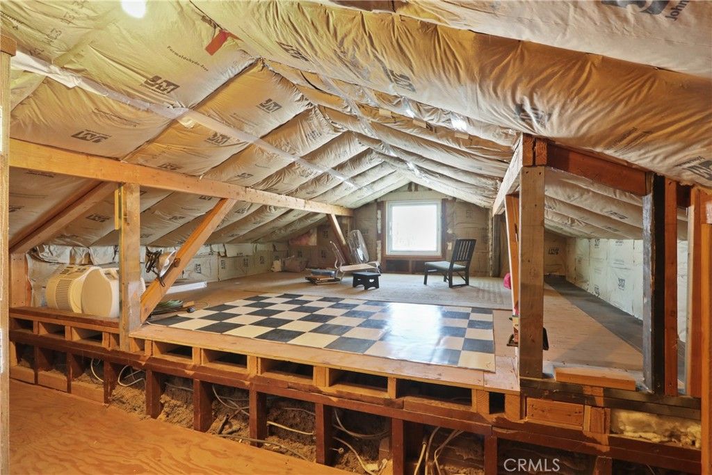 Image 17 of property listing at 1055 W 17th, San Pedro, CA 90731