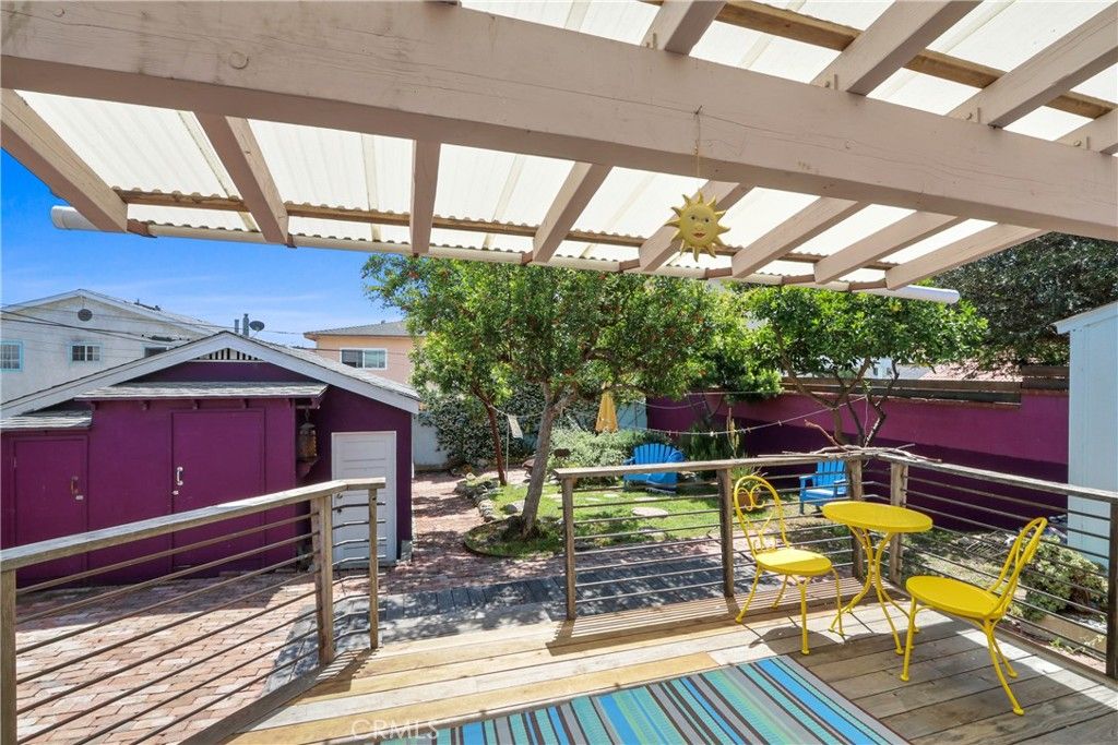 Image 19 of property listing at 1055 W 17th, San Pedro, CA 90731