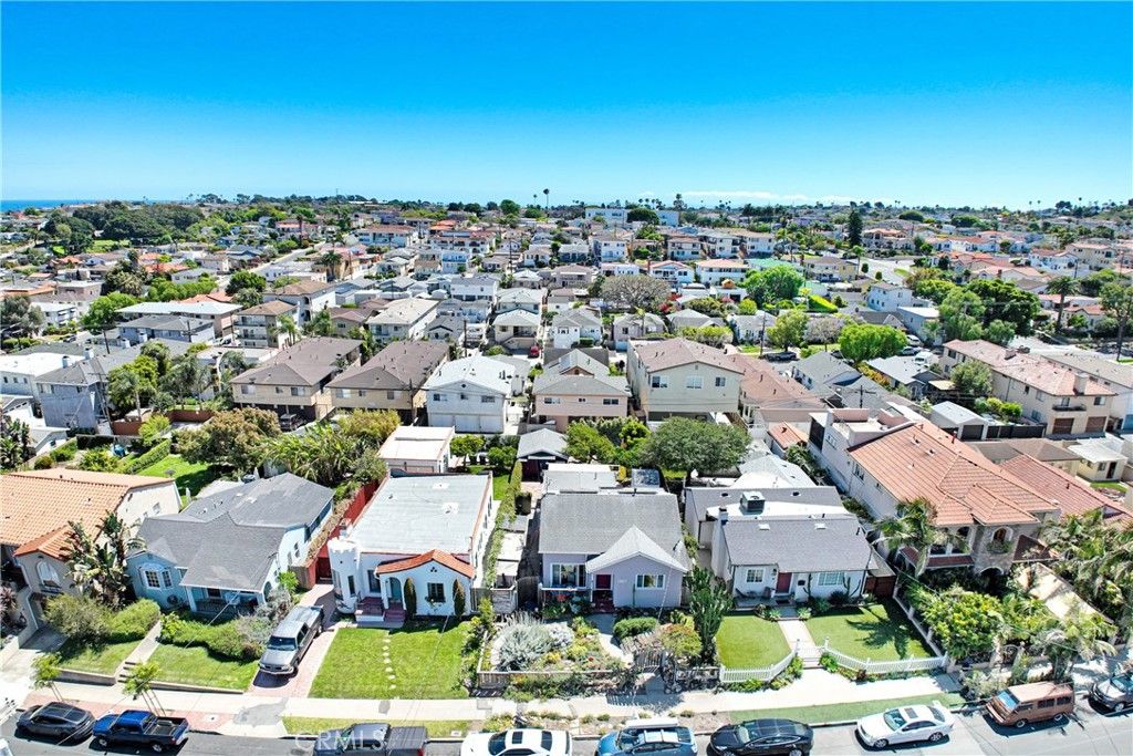 Image 38 of property listing at 1055 W 17th, San Pedro, CA 90731