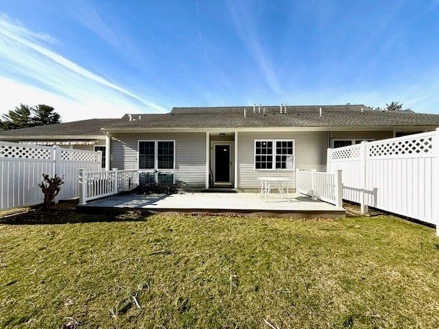 3 Cranberry Grove Way C, Wareham, MA 02571