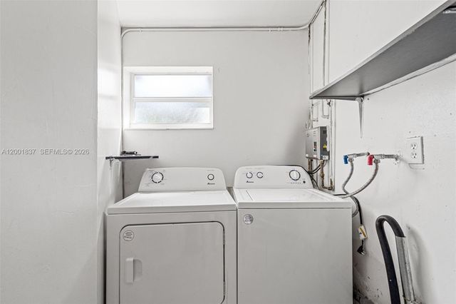 7491 Hope St, Hollywood, FL 33024