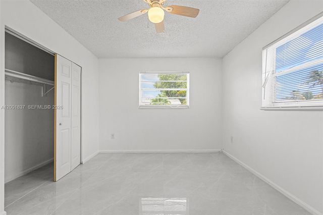 7491 Hope St, Hollywood, FL 33024