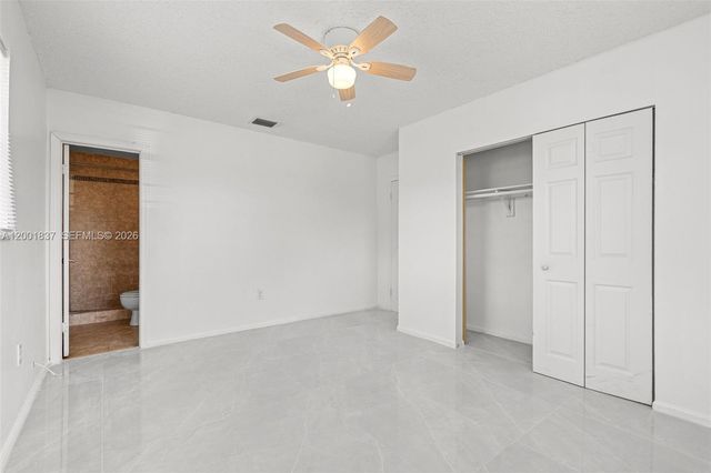 7491 Hope St, Hollywood, FL 33024