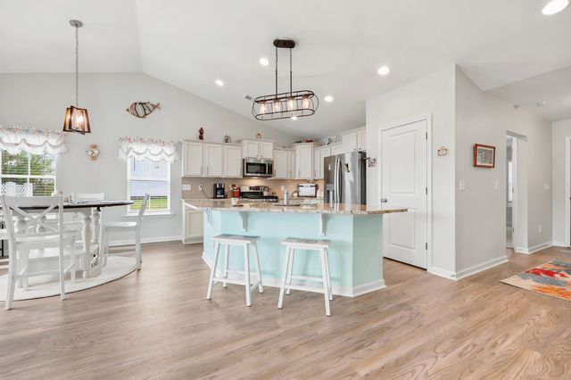 3830 Park Pointe Ave., Little River, SC 29566