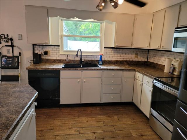 2417 YALE AVENUE, Sanford, FL 32771