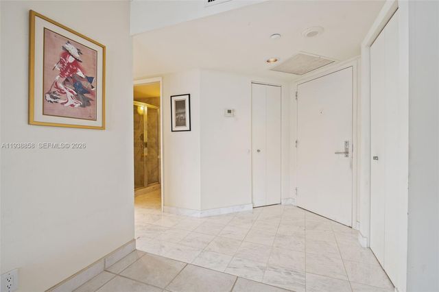 19195 NE 36th Court 710, Aventura, FL 33180