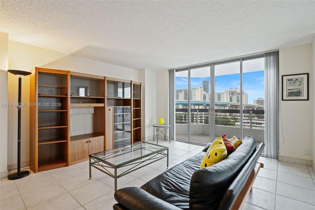 19195 NE 36th Court 710, Aventura, FL 33180