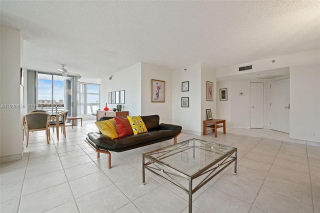 19195 NE 36th Court 710, Aventura, FL 33180