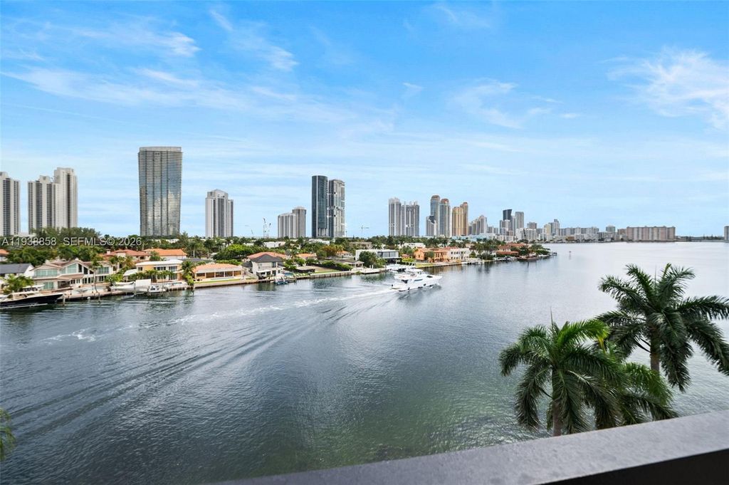 19195 NE 36th Court 710, Aventura, FL 33180