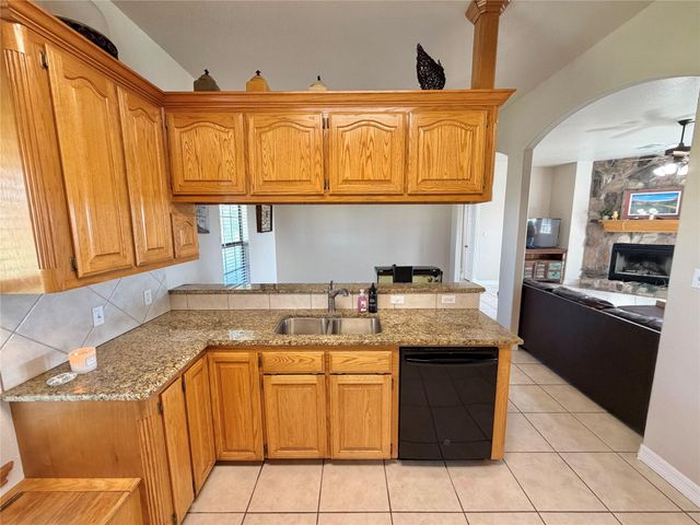 15903 County Road 621, Angleton, TX 77515