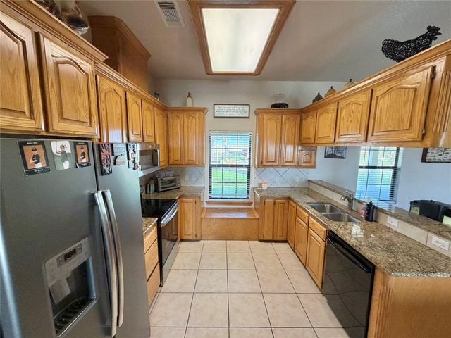 15903 County Road 621, Angleton, TX 77515