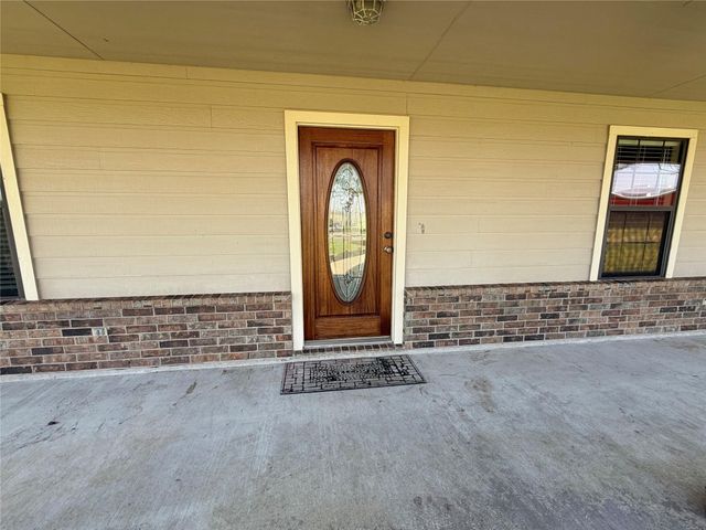 15903 County Road 621, Angleton, TX 77515