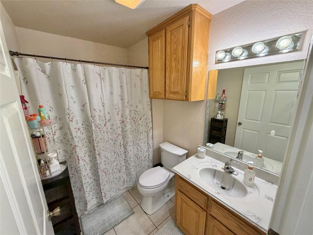 15903 County Road 621, Angleton, TX 77515