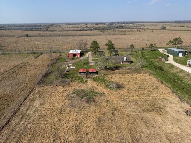 15903 County Road 621, Angleton, TX 77515