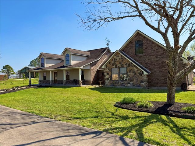 15903 County Road 621, Angleton, TX 77515