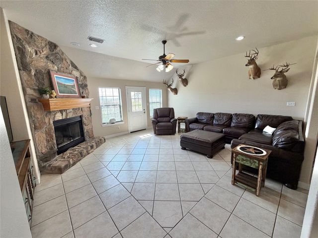 15903 County Road 621, Angleton, TX 77515