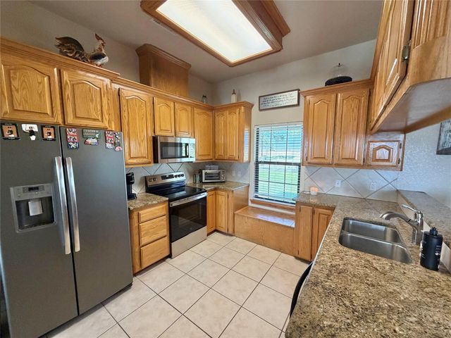 15903 County Road 621, Angleton, TX 77515