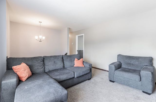 6124 Ashbrooke Road, Evansville, IN 47710