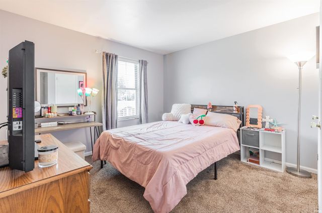 6124 Ashbrooke Road, Evansville, IN 47710