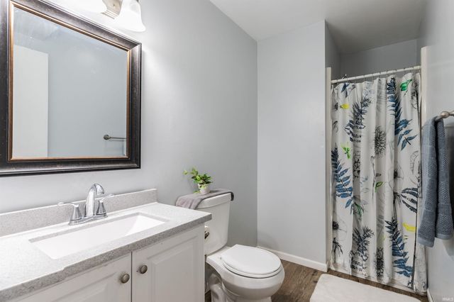 6124 Ashbrooke Road, Evansville, IN 47710