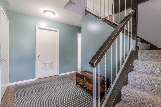 6124 Ashbrooke Road, Evansville, IN 47710