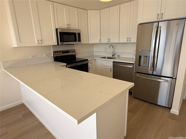 411 Hobron Lane 3605, Honolulu, HI 96815